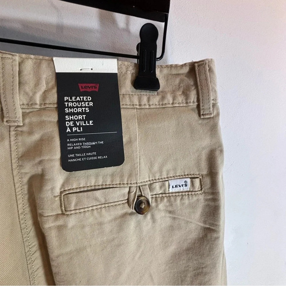 LEVI’S Sz 26 Trouser Shorts Pleated Front Slight Stretch Pockets NEW W/ TAGS - Picture 7 of 10